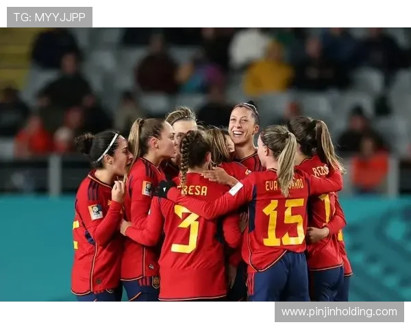 中国女足力克日本队成功晋级世界杯四强历史性突破全队奋勇拼搏展现强大实力