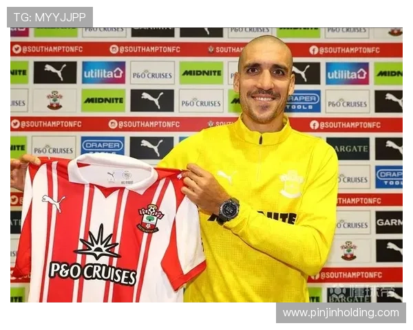 南安普顿俱乐部迎来新主帅签约仪式球队新赛季备战工作全面启动