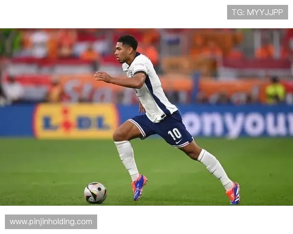 欧洲豪门鏖战再升级年轻新星闪耀赛场焦点吸引全球球迷热议盛况中