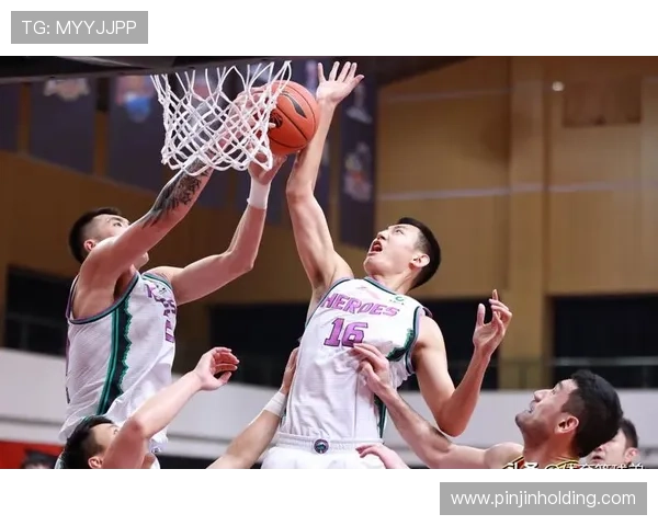 职业篮球联盟多队补强冲刺季后赛整体格局或将迎来重大变化新局